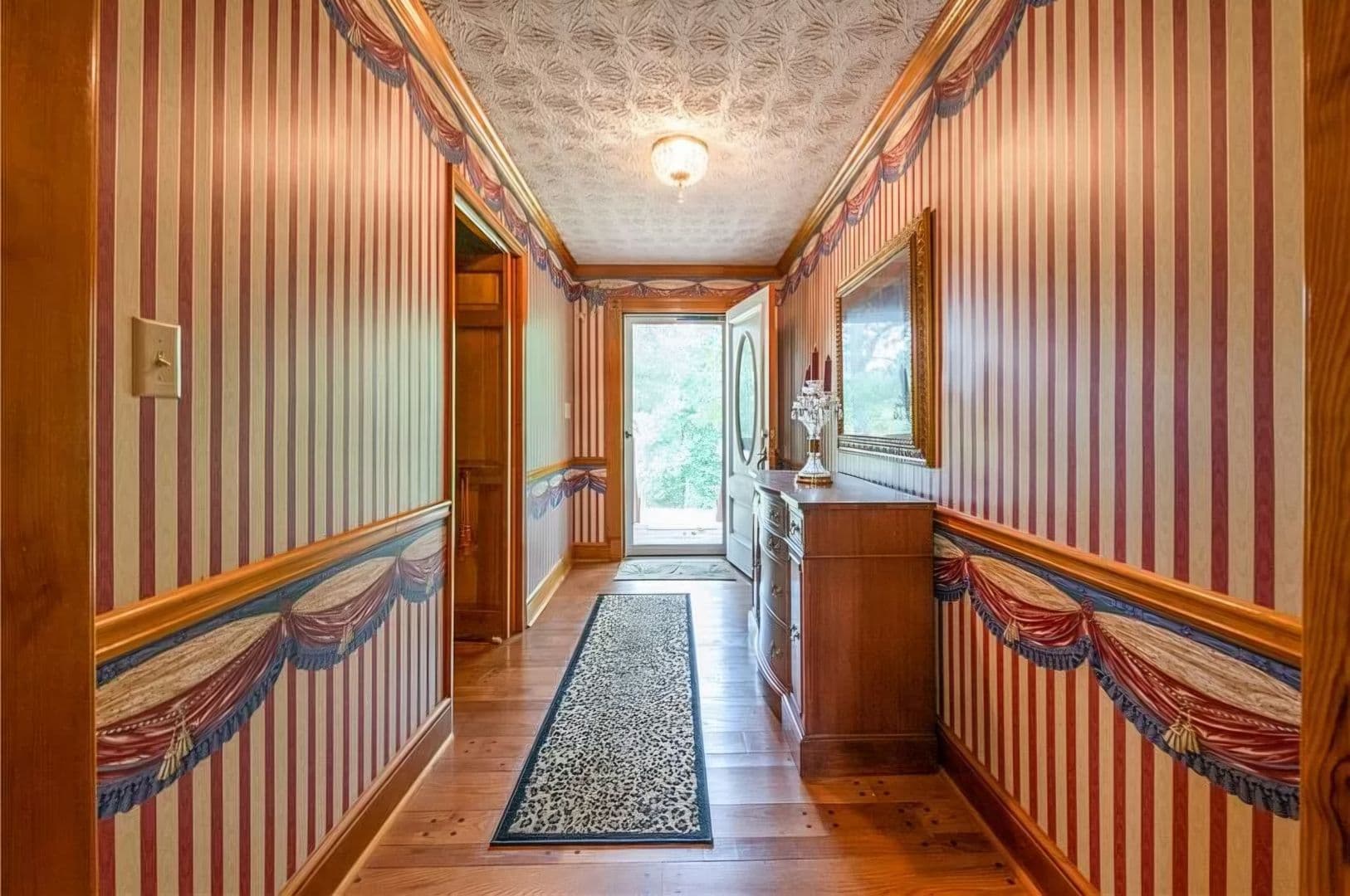Ball Ground House: 3806 Ball Ground Road