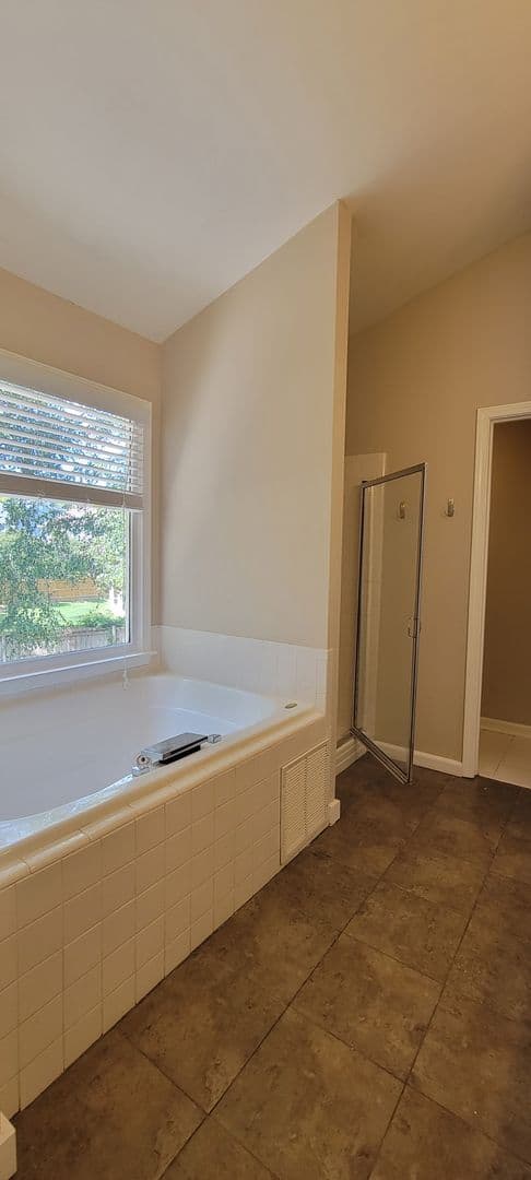 Cumming House: 2780 Gentry Walk Court