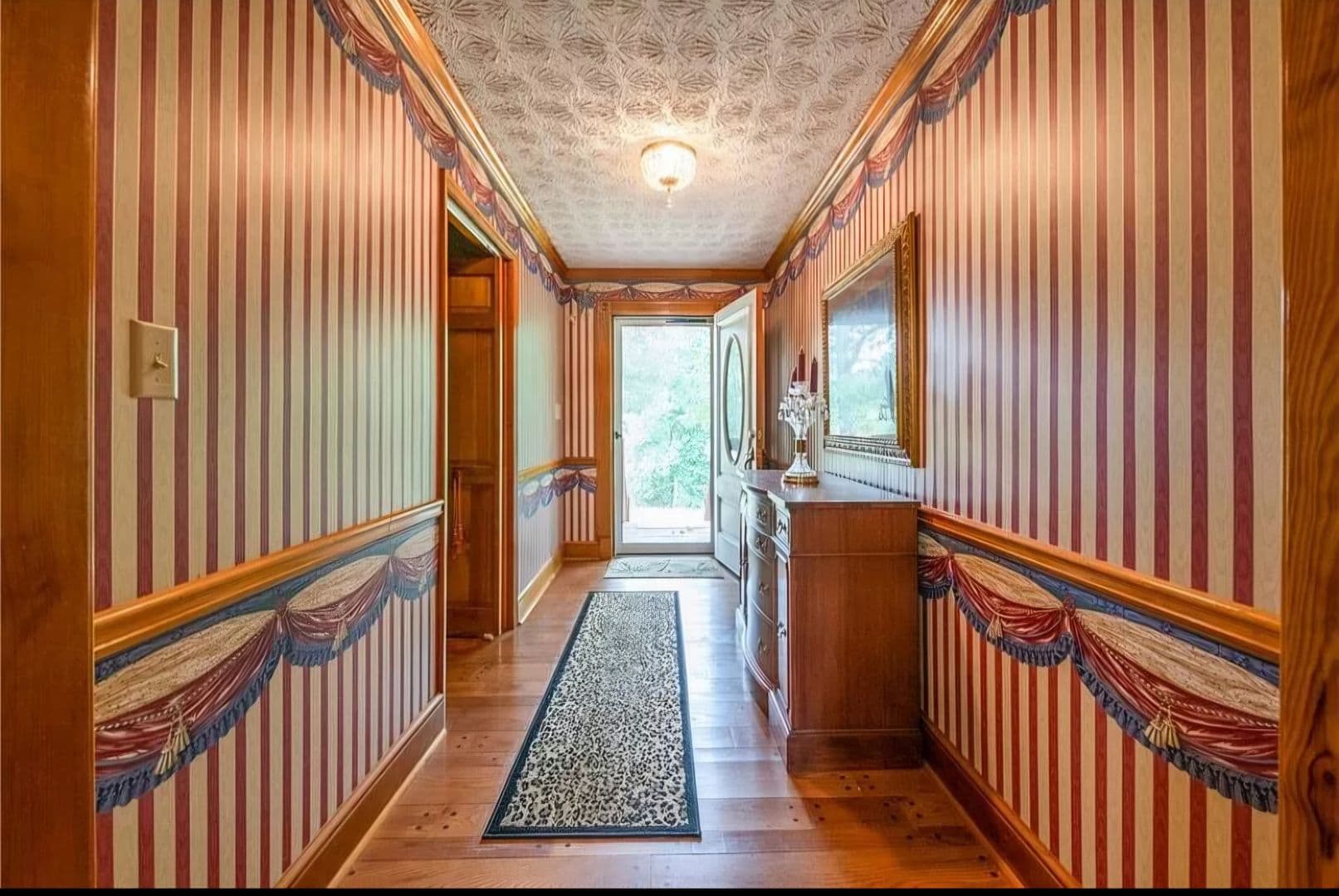 Ball Ground House: 3806 Ball Ground Road
