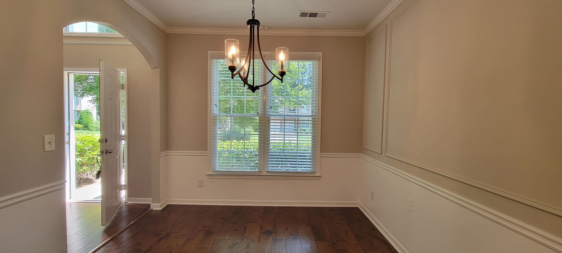 Cumming House: 2780 Gentry Walk Court