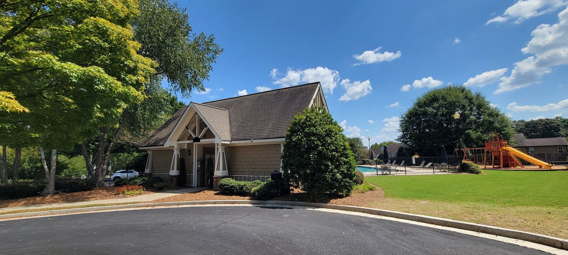 Cumming House: 2780 Gentry Walk Court