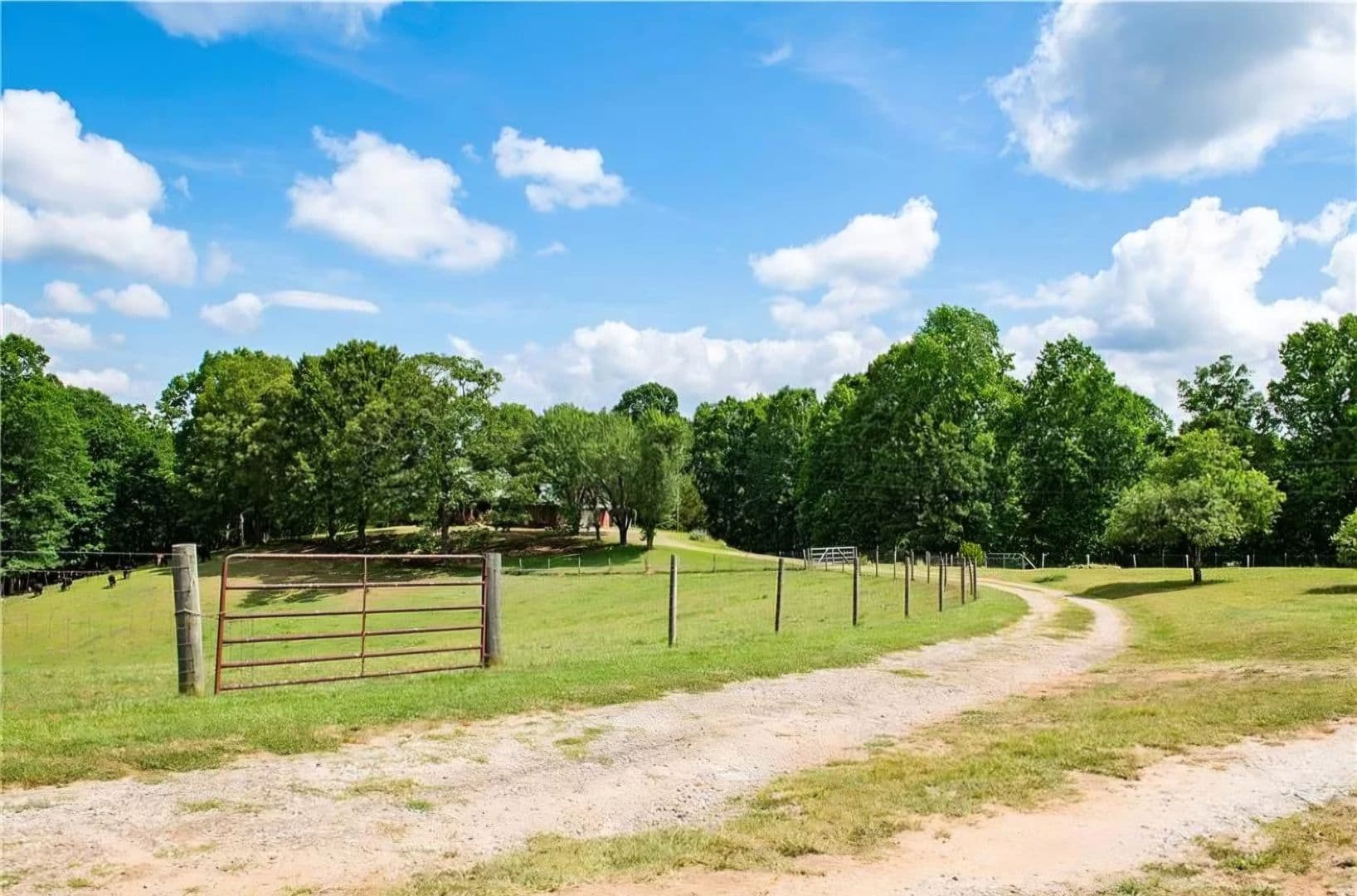 Ball Ground House: 3806 Ball Ground Road