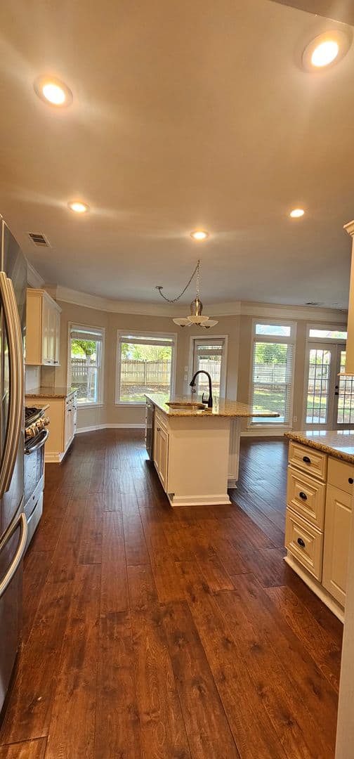 Cumming House: 2780 Gentry Walk Court
