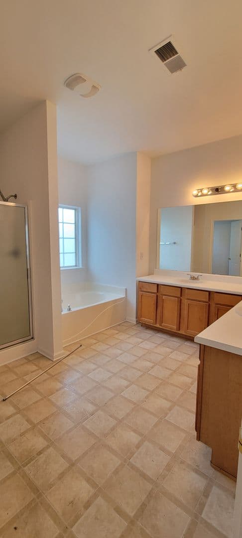 Douglasville House: 5291 Caitlin Lane