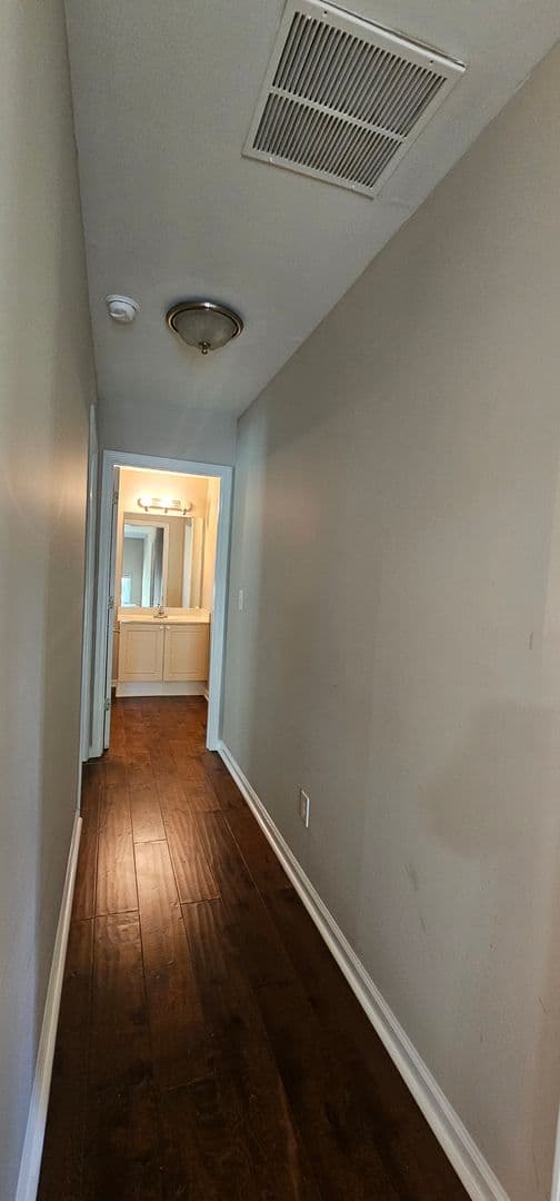 Cumming House: 2780 Gentry Walk Court