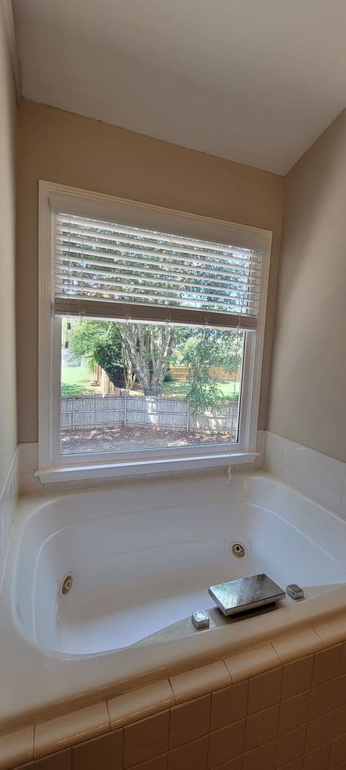 Cumming House: 2780 Gentry Walk Court