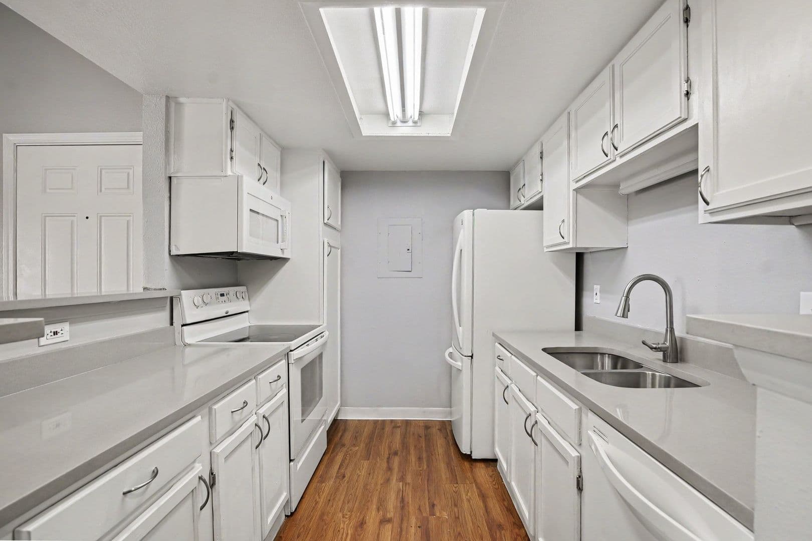 Aurora Condo: 18063 E Ohio Ave. #201