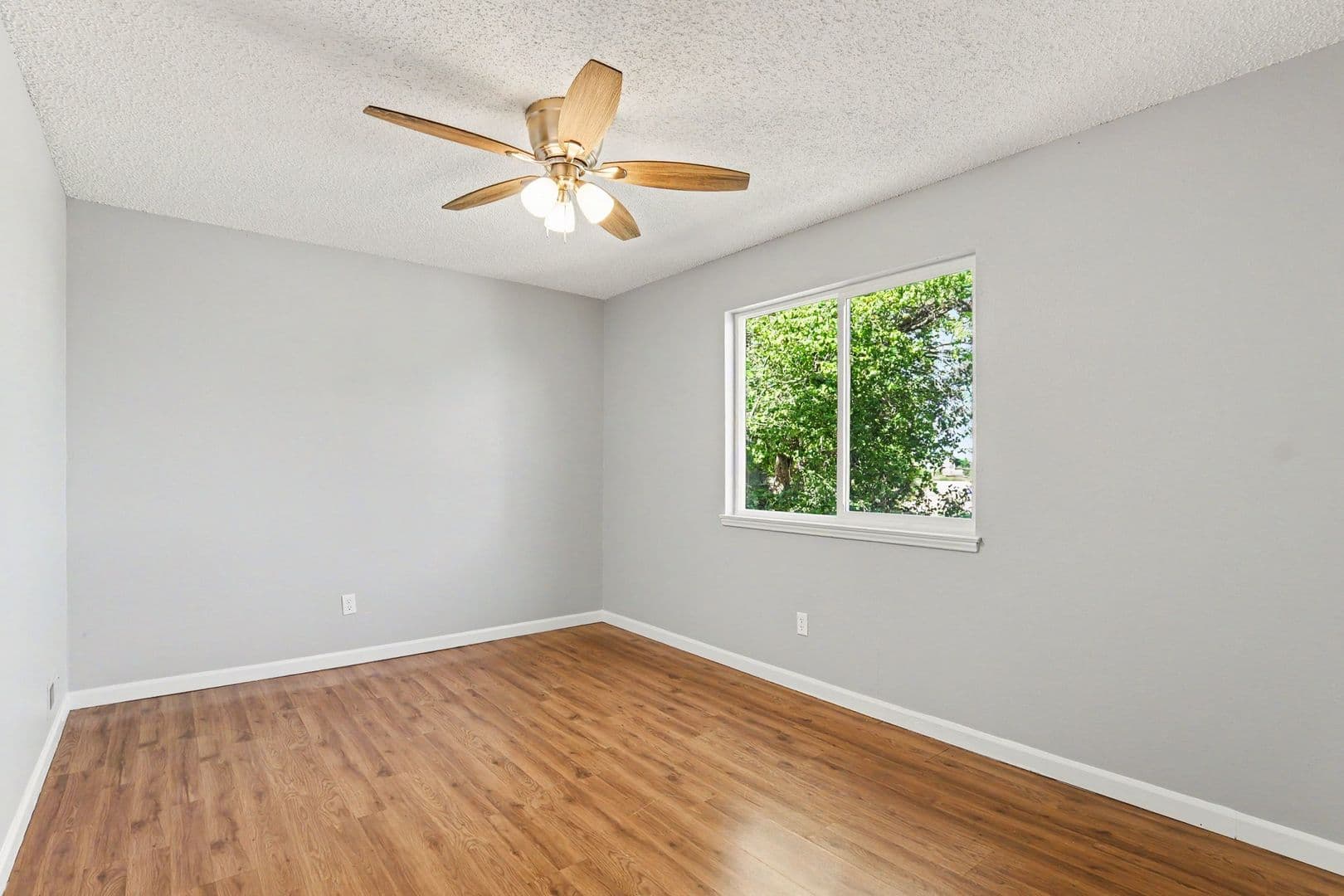 Aurora Condo: 18063 E Ohio Ave. #201