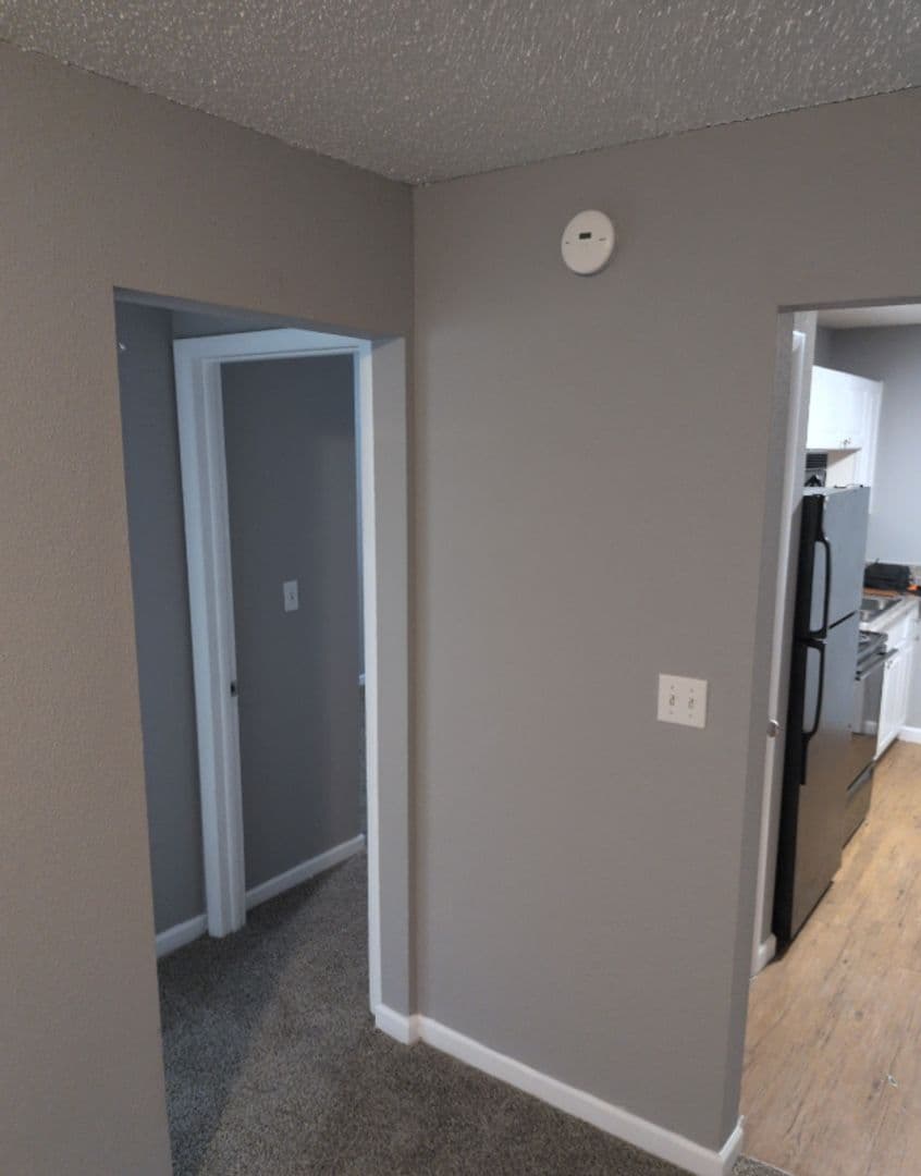 Lakewood Apartment: 721 Depew Street #2