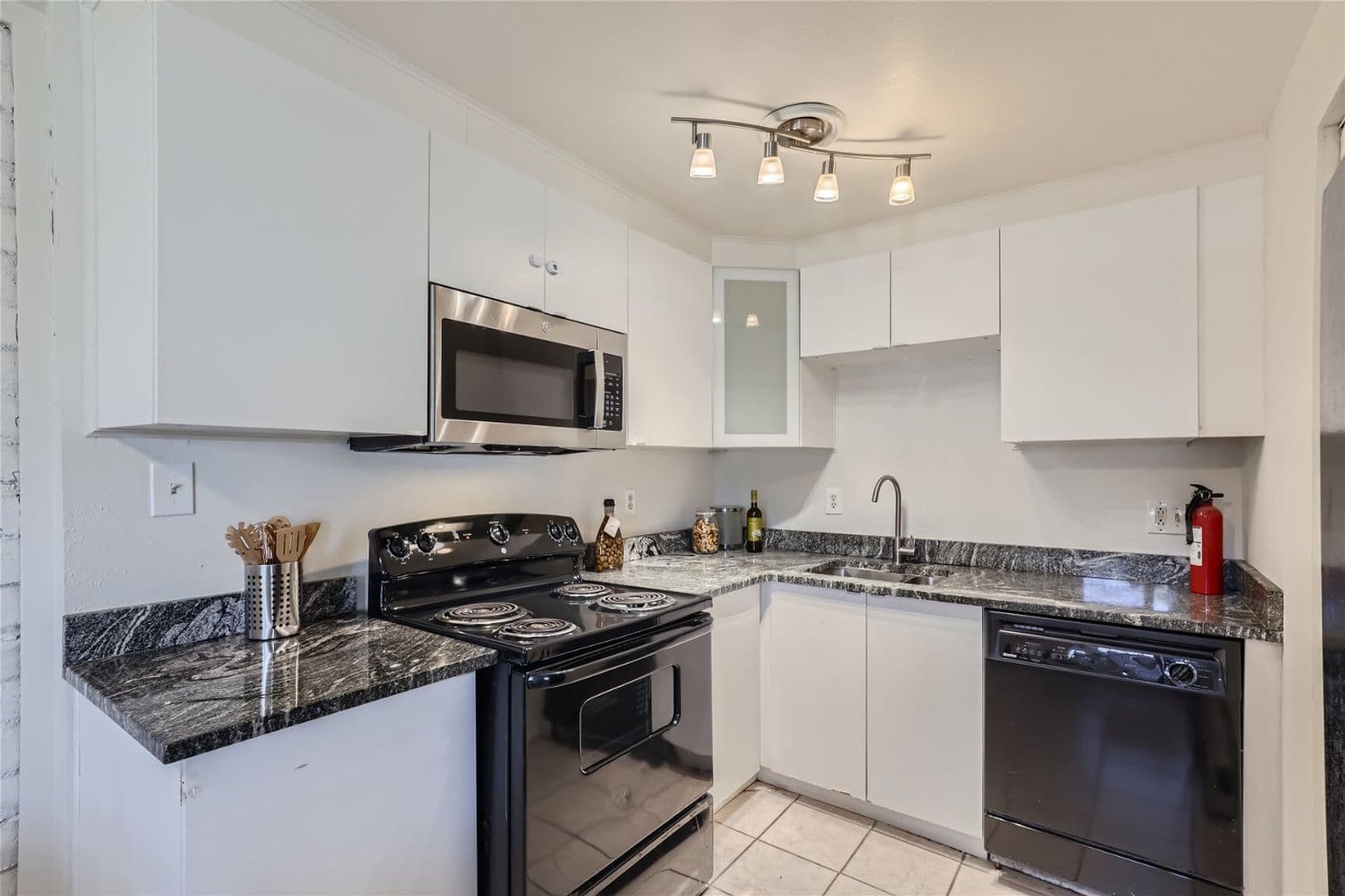Denver Condo: 875 S Quebec Street #27