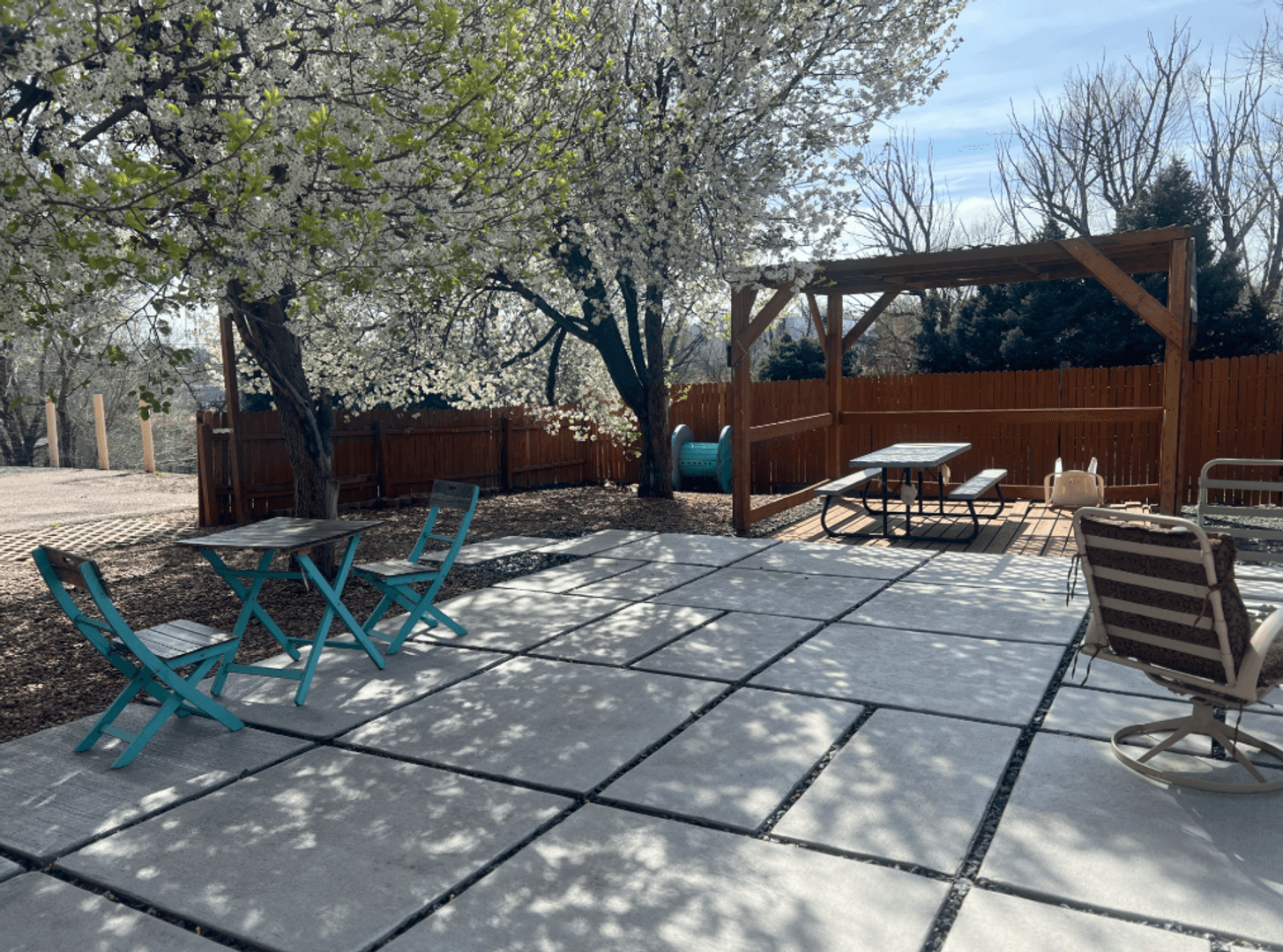 Lakewood Apartment: 721 Depew Street #2