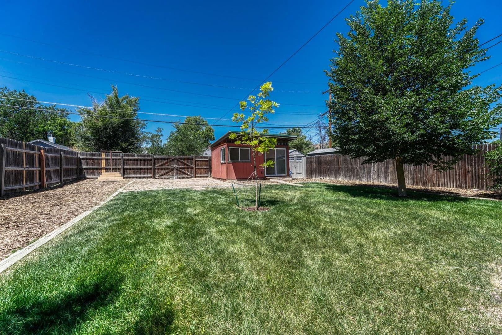 Aurora House: 1557 Dallas St.