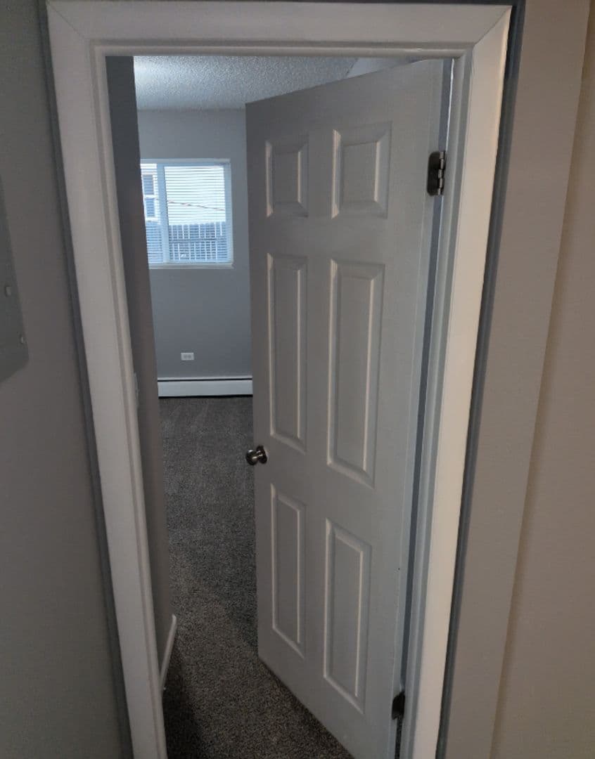 Lakewood Apartment: 721 Depew Street #2