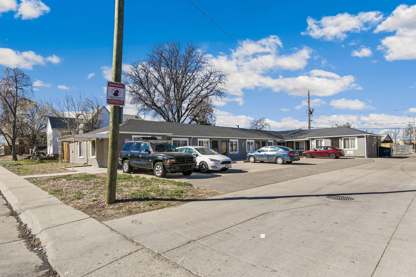 Aurora Apartment: 1467 Joliet Street #6