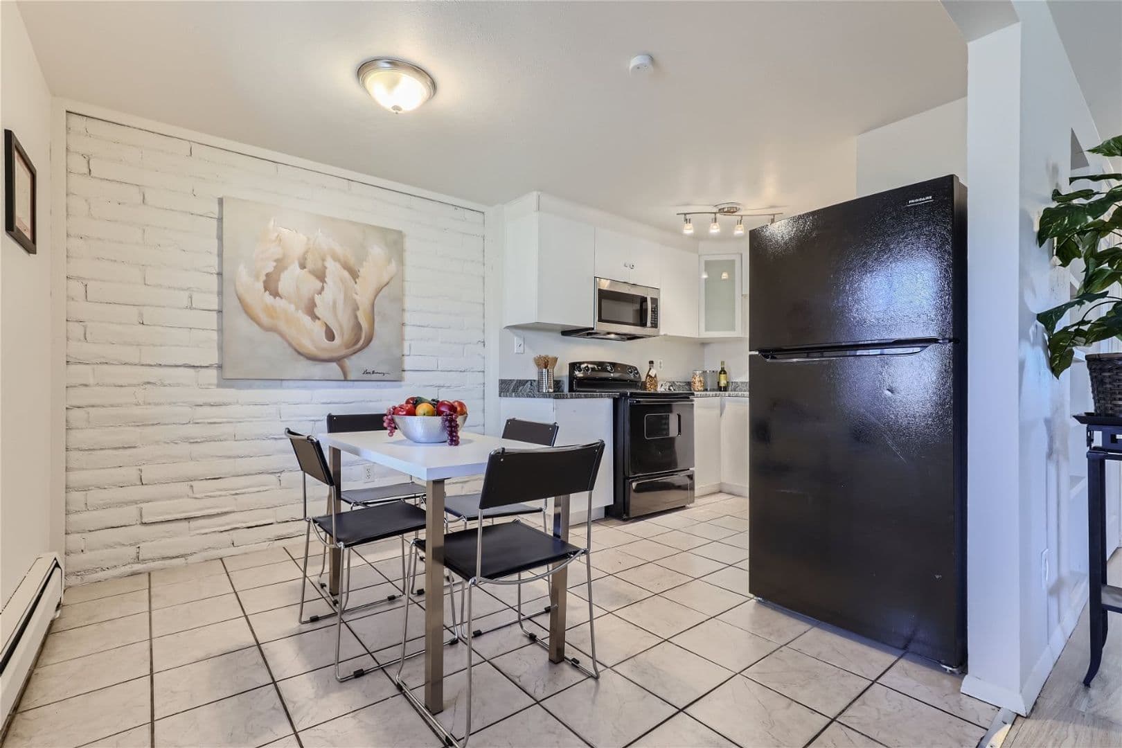 Denver Condo: 875 S Quebec Street #27