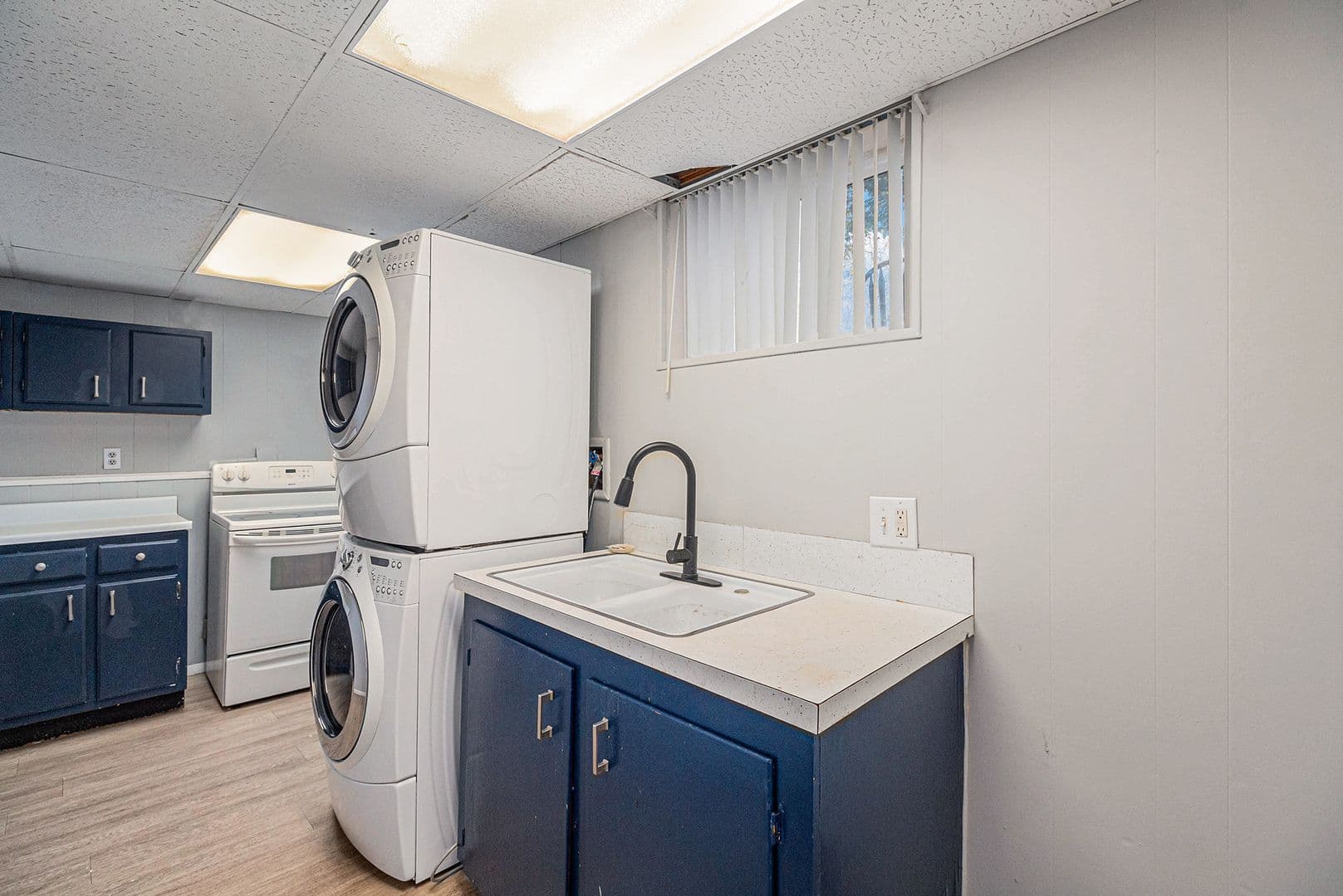 Lakewood Apartment: 7360 W.20th Ave. Unit B