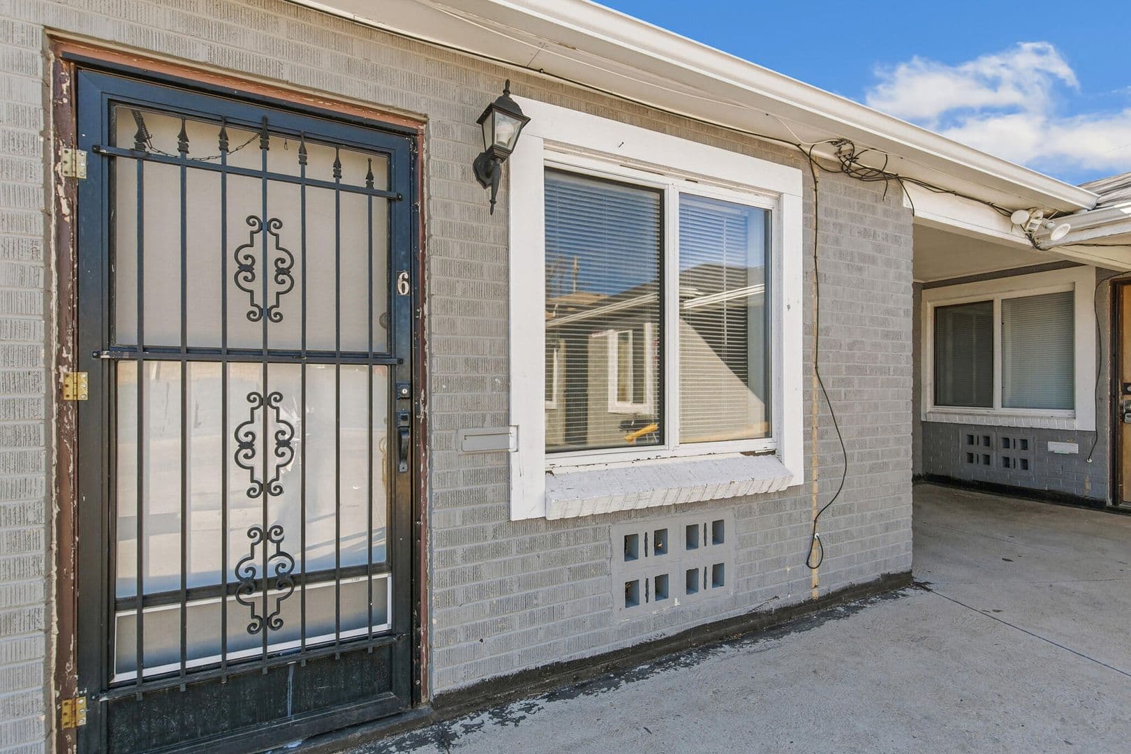 Aurora Apartment: 1467 Joliet Street #6