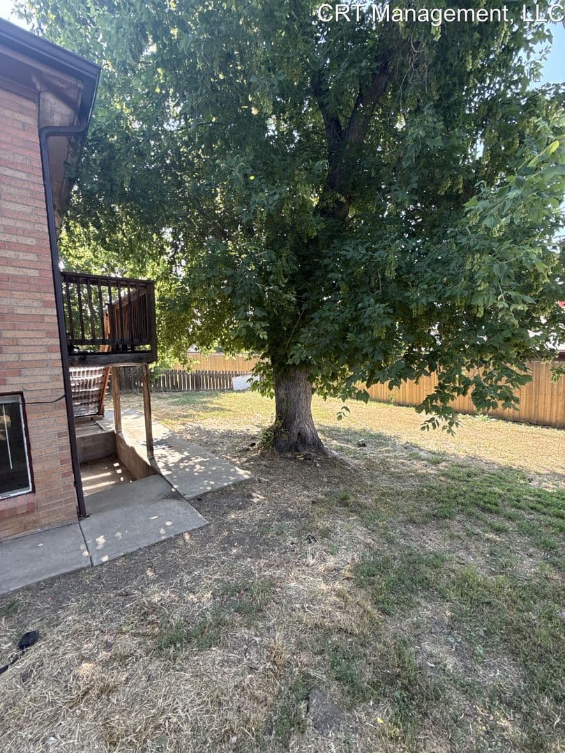 Lakewood Apartment: 7130 W 16th Place
