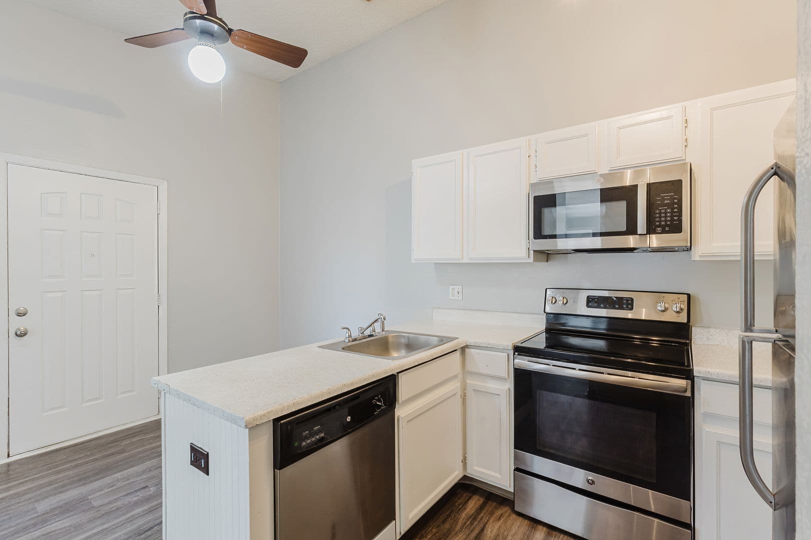 Aurora Condo: 920 South Dawson Way #17
