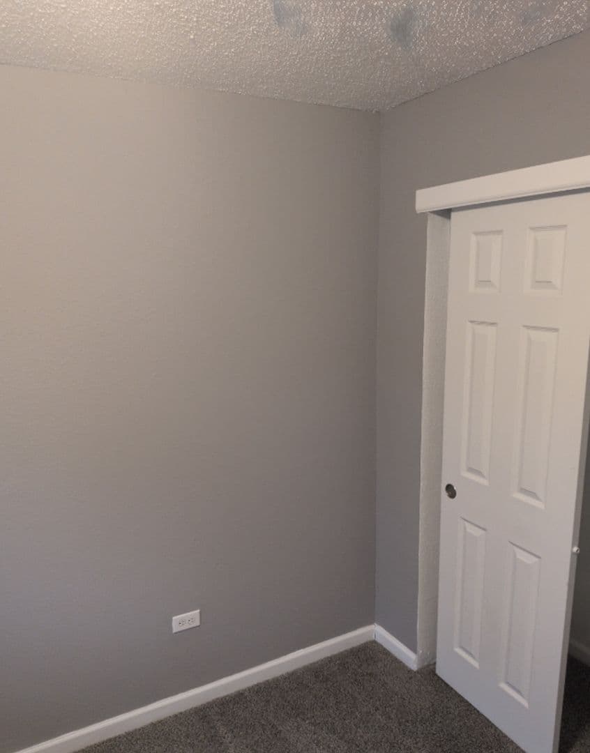 Lakewood Apartment: 721 Depew Street #2