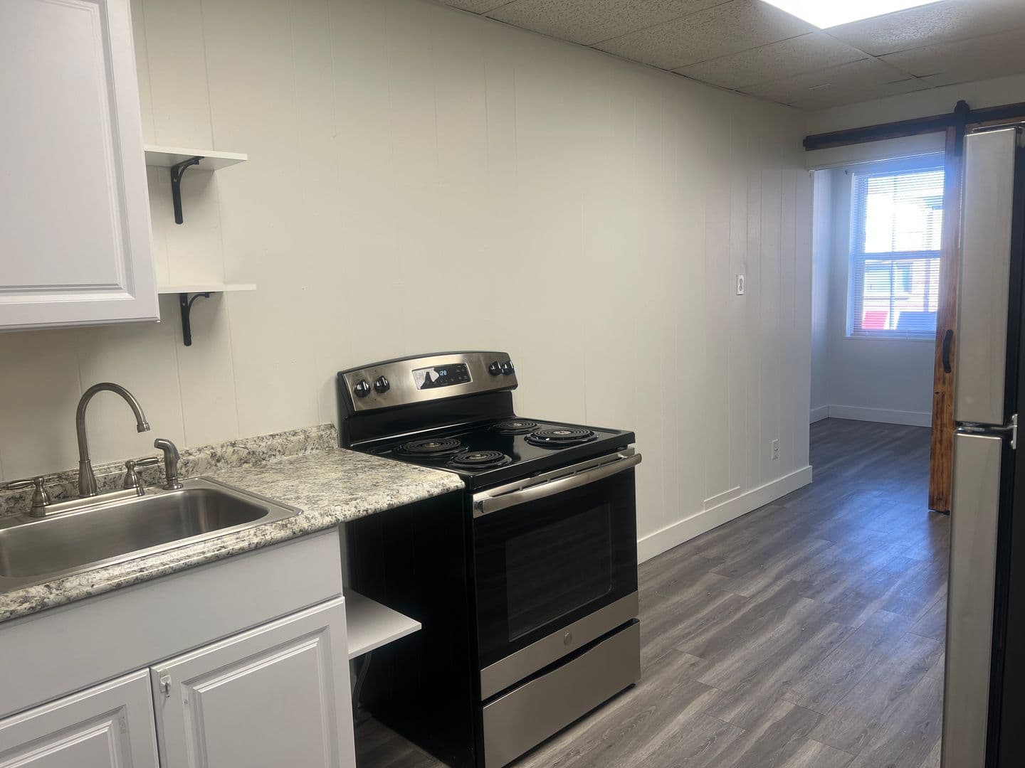 Golden Apartment: 1220 Washington Avenue  - #5