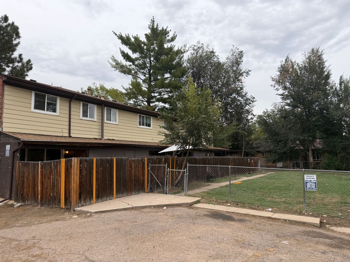 Wheatridge Apartment: 4560 Everett Ct.