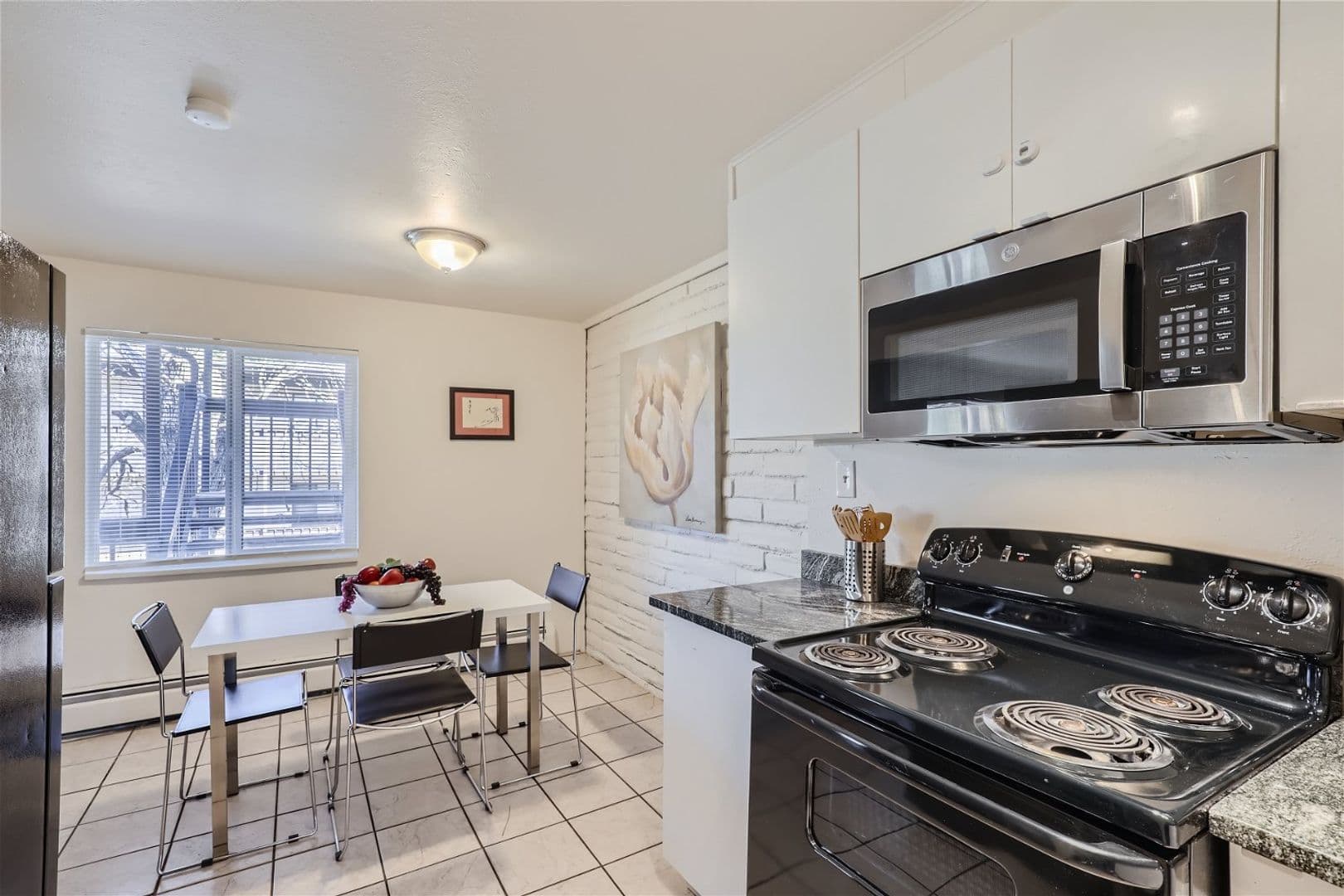 Denver Condo: 875 S Quebec Street #27