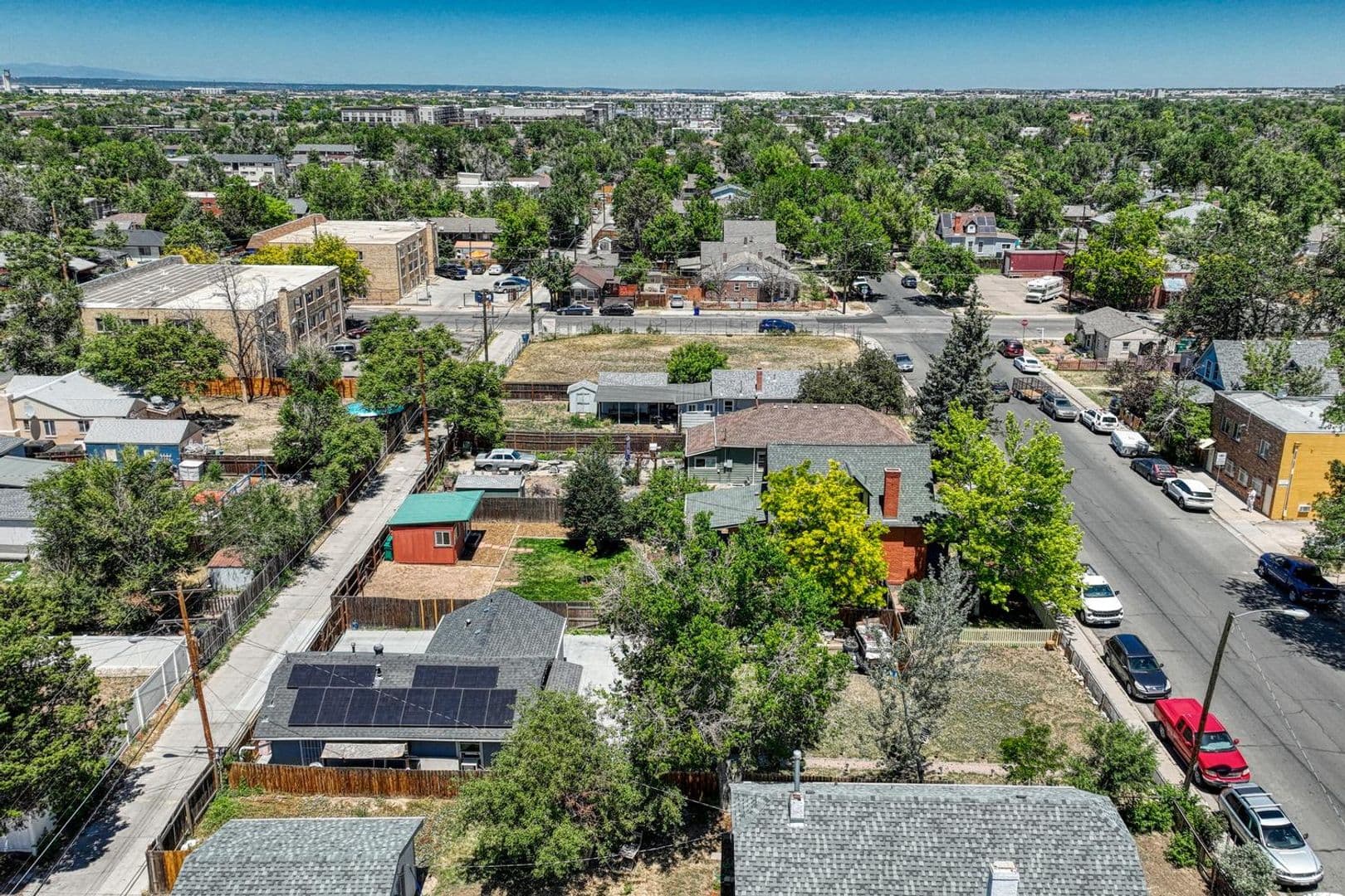 Aurora House: 1557 Dallas St.