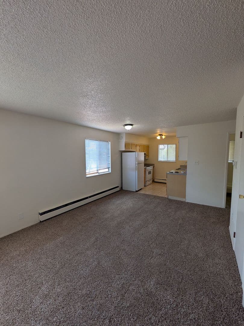Lakewood Apartment: 1430 Ingalls St.