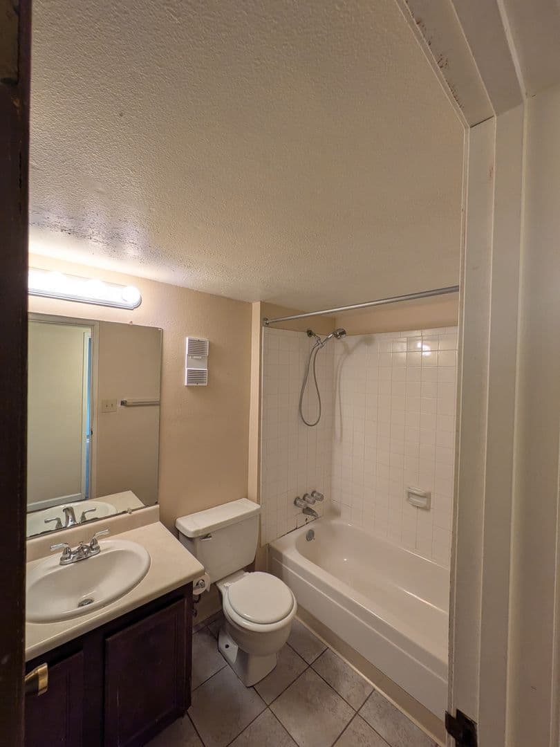 Aurora Condo: 13241 E Asbury Drive #102