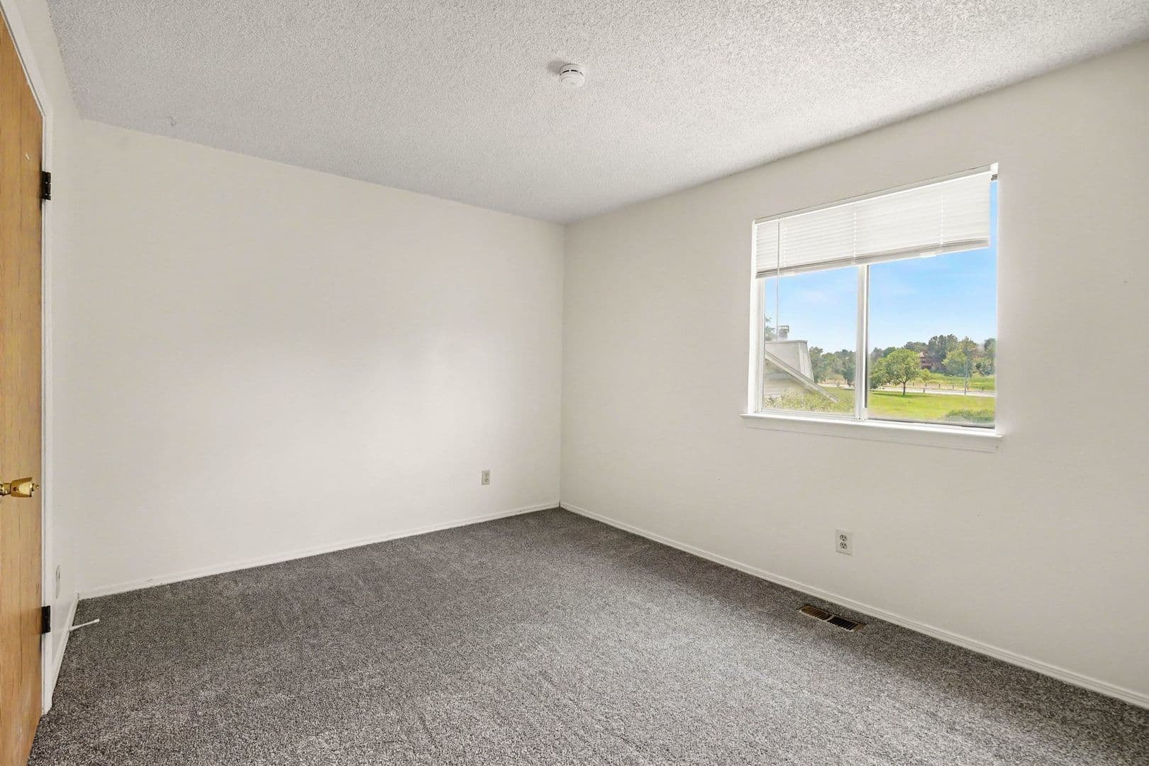 Aurora Townhome: 17649 E Loyola Drive #E