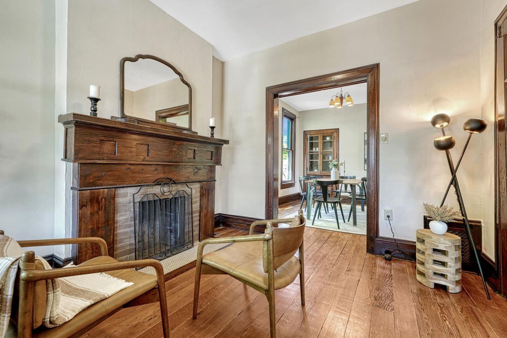 Aurora House: 1557 Dallas St.