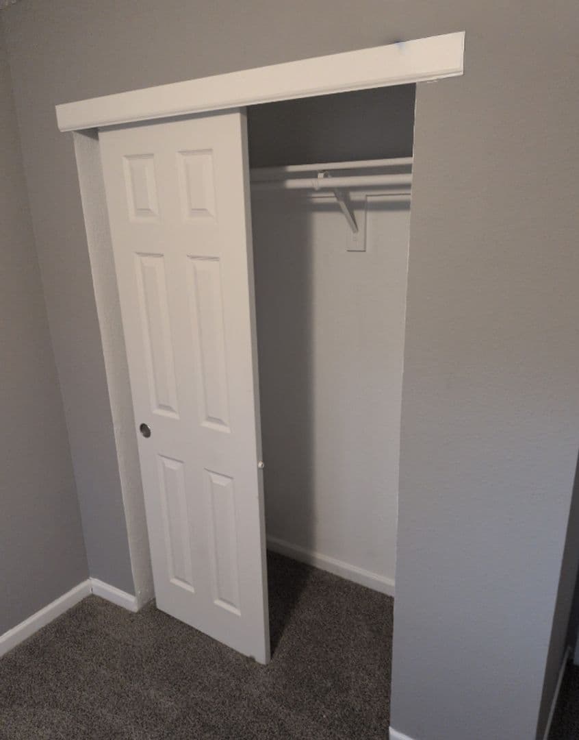 Lakewood Apartment: 721 Depew Street #2