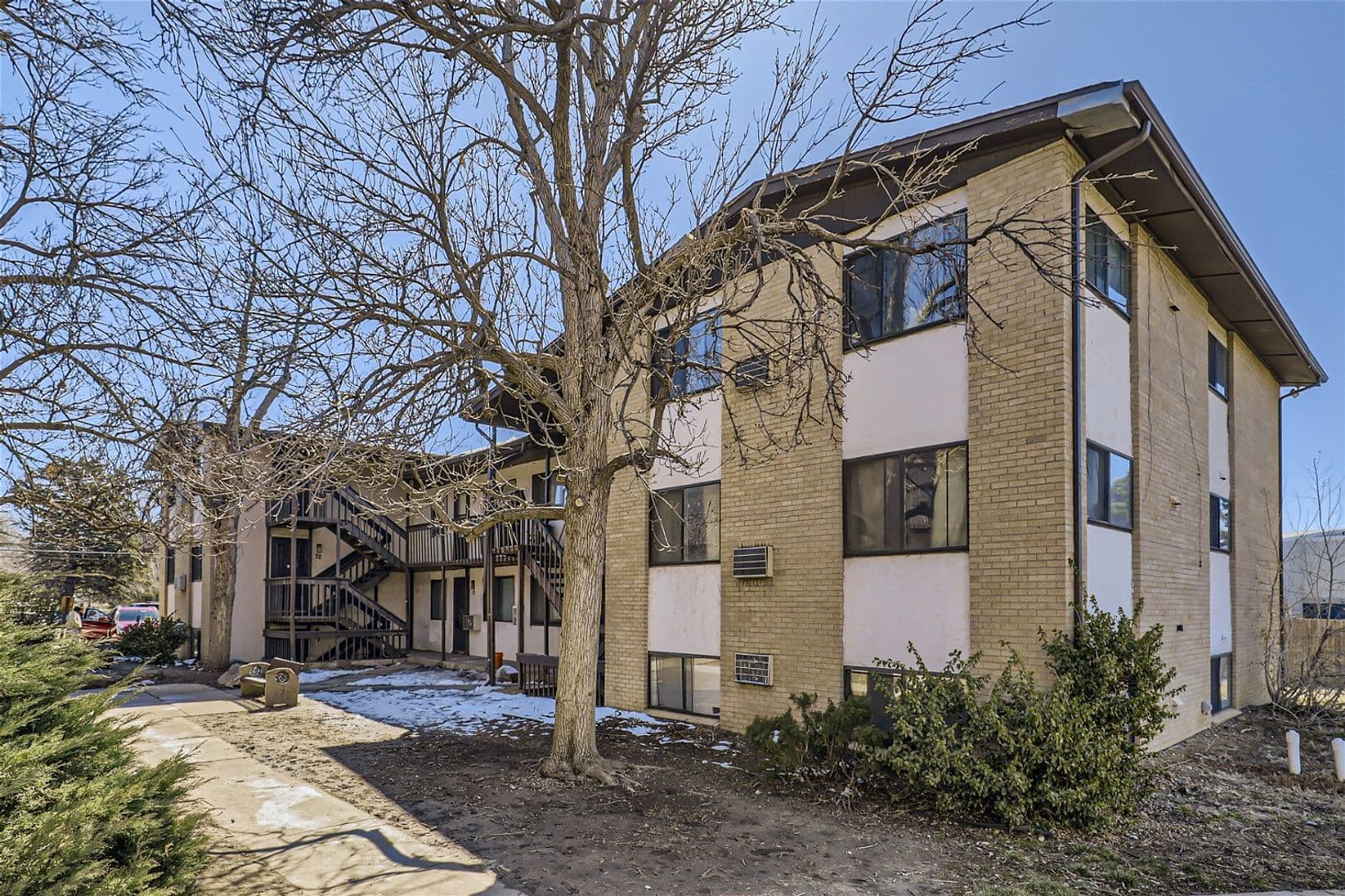 Denver Condo: 875 S Quebec Street #27