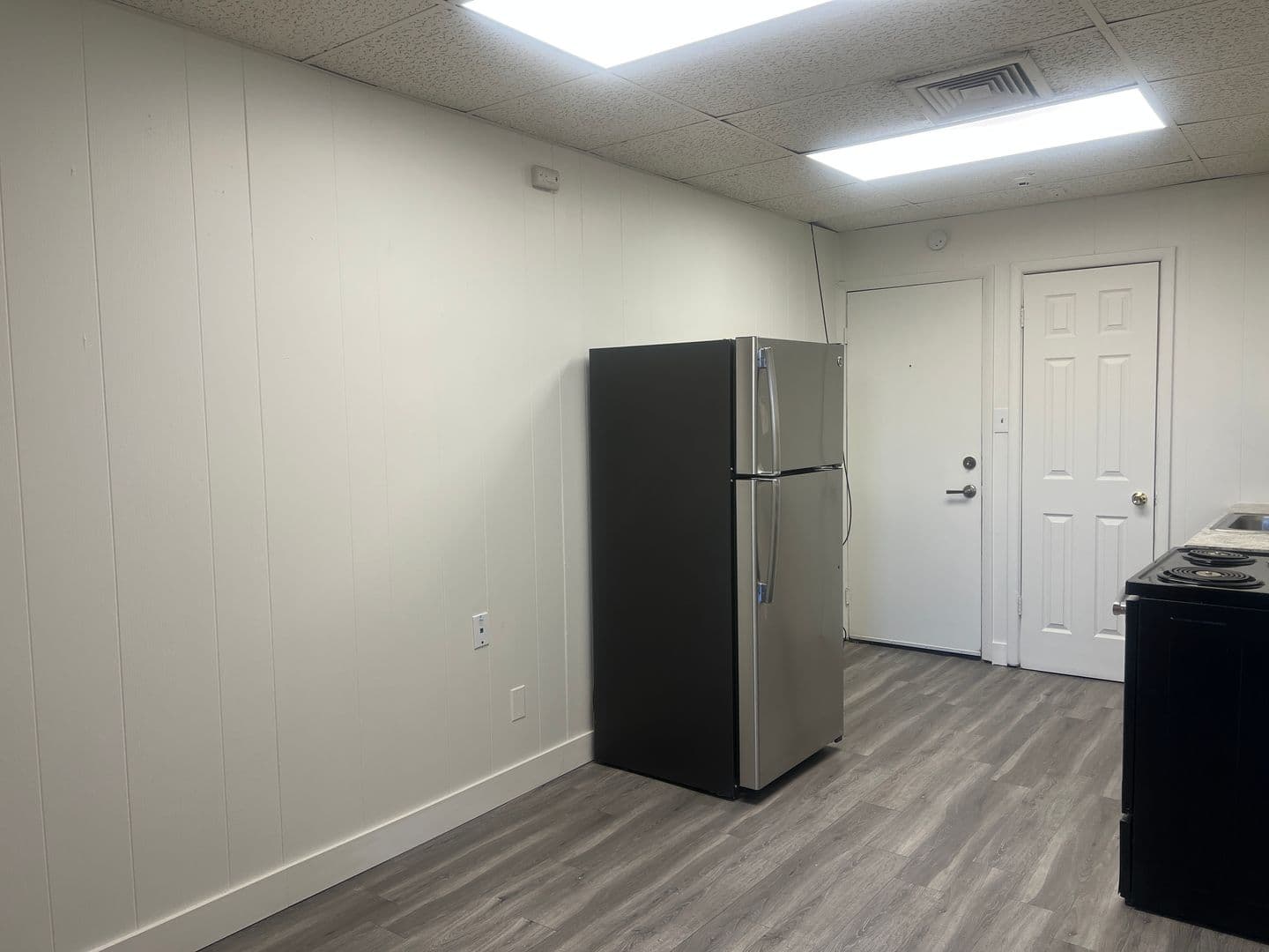 Golden Apartment: 1220 Washington Avenue  - #5