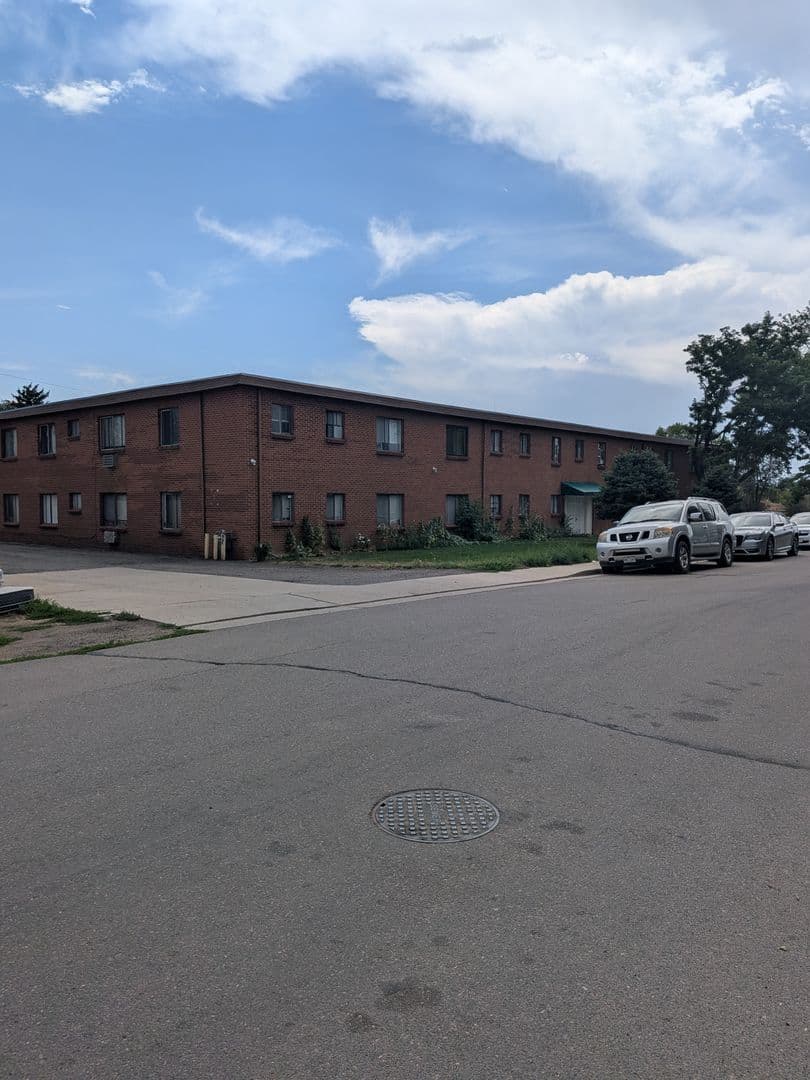 Lakewood Apartment: 1430 Ingalls St.