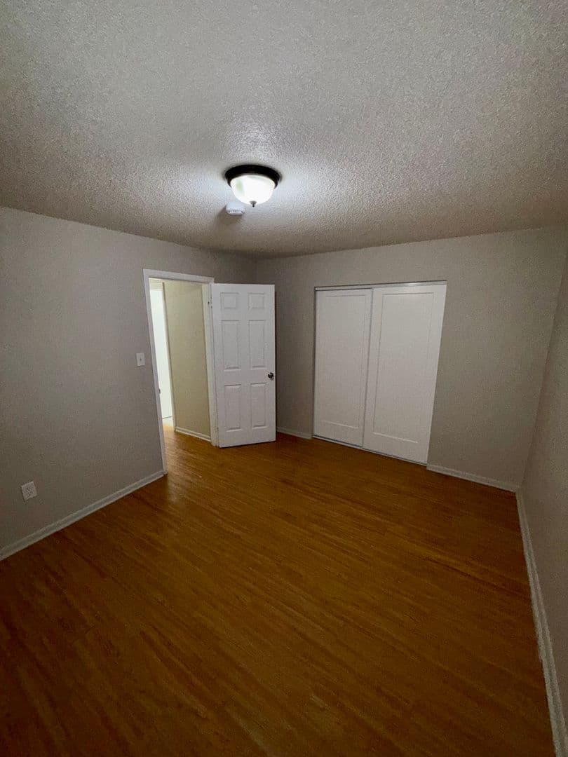 Aurora Apartment: 1588 Macon St #104