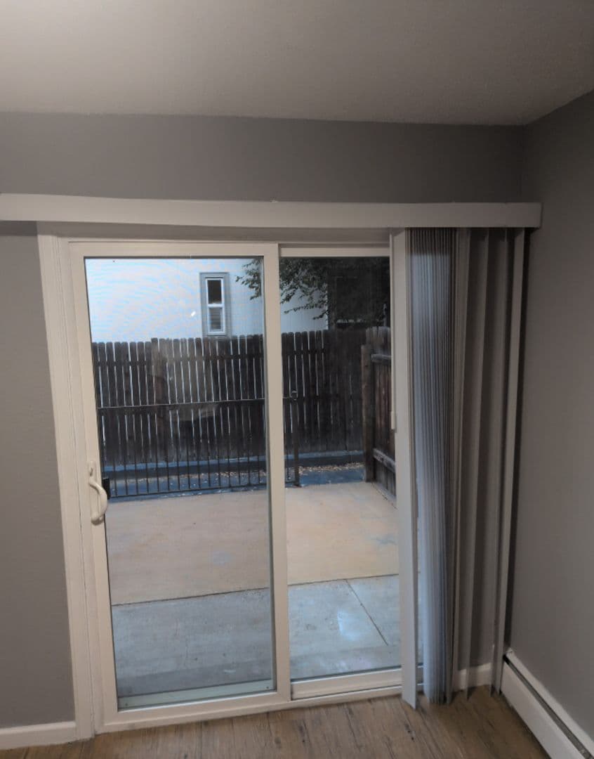 Lakewood Apartment: 721 Depew Street #2
