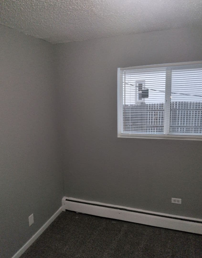 Lakewood Apartment: 721 Depew Street #2