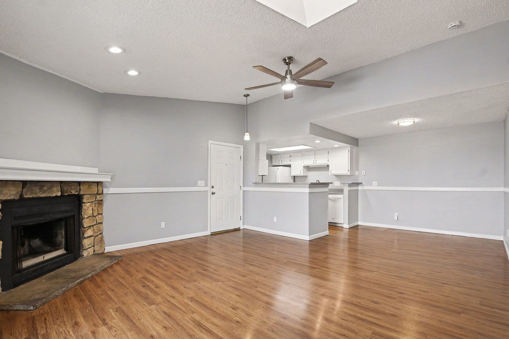 Aurora Condo: 18063 E Ohio Ave. #201
