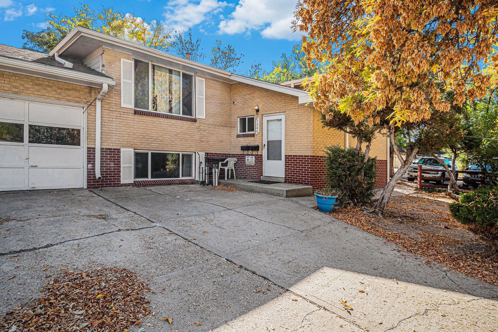 Lakewood Apartment: 7360 W.20th Ave. Unit B