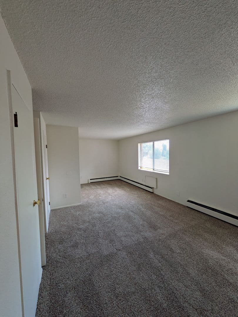 Lakewood Apartment: 1430 Ingalls St.