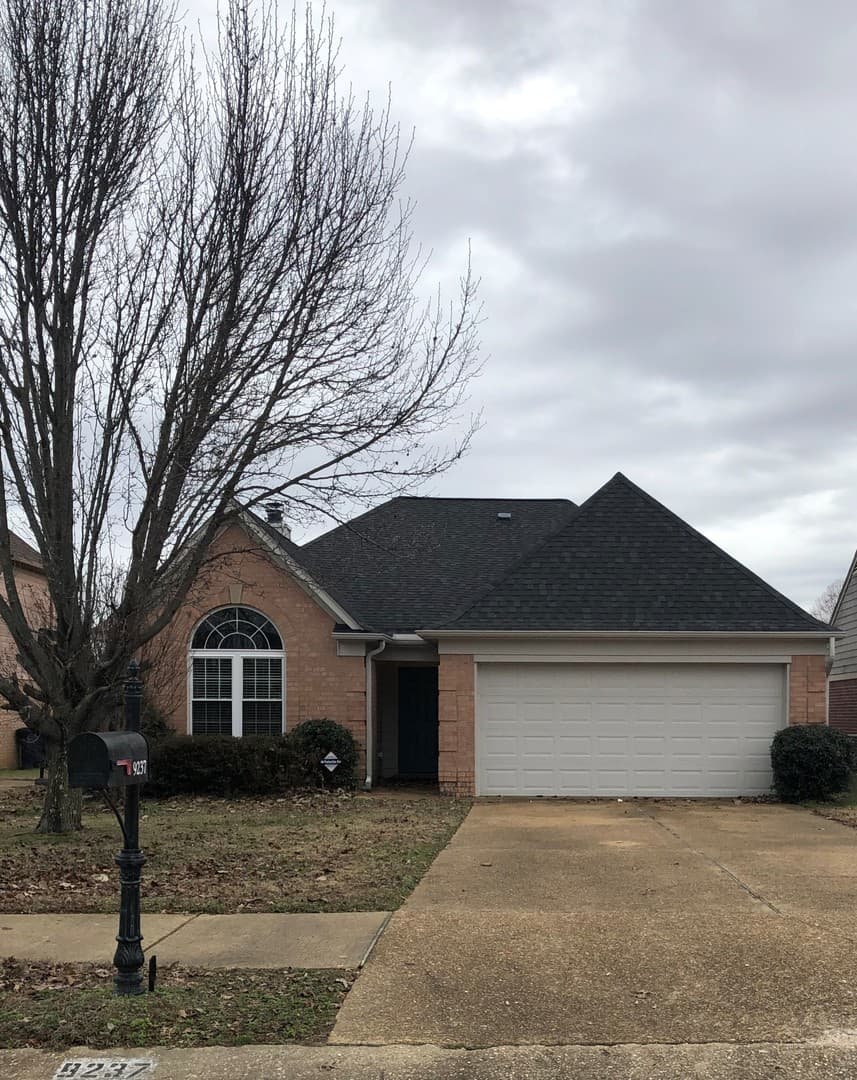 Olive Branch House: 9237 Lakeshore Dr