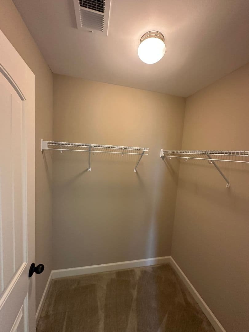 Southaven House: 5877 Shiloh Ln