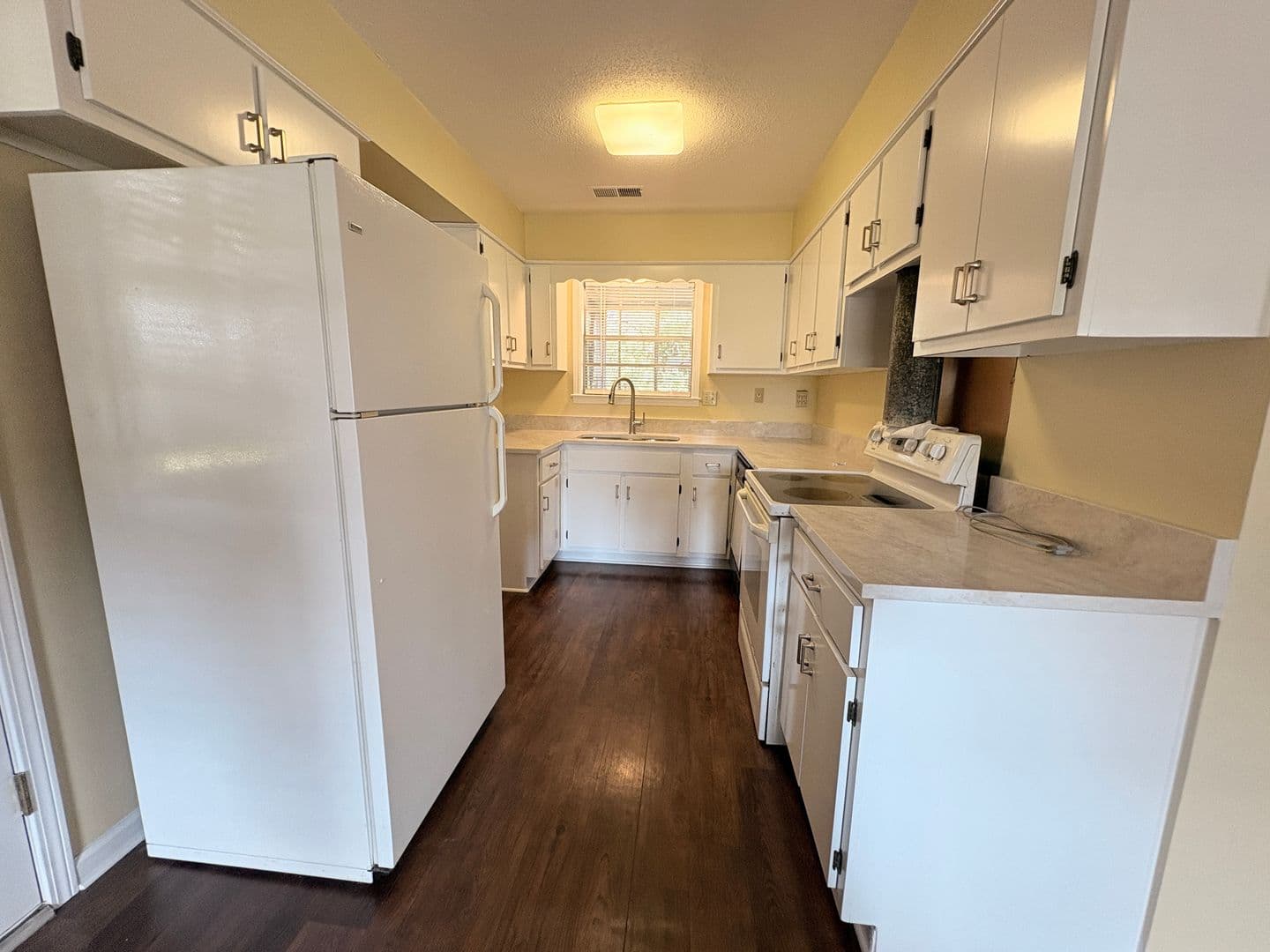 Memphis House: 1662 Vera Cruz Street