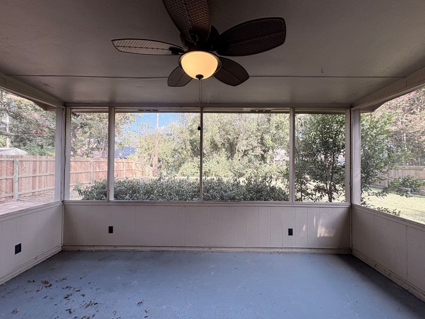 Memphis House: 1662 Vera Cruz Street
