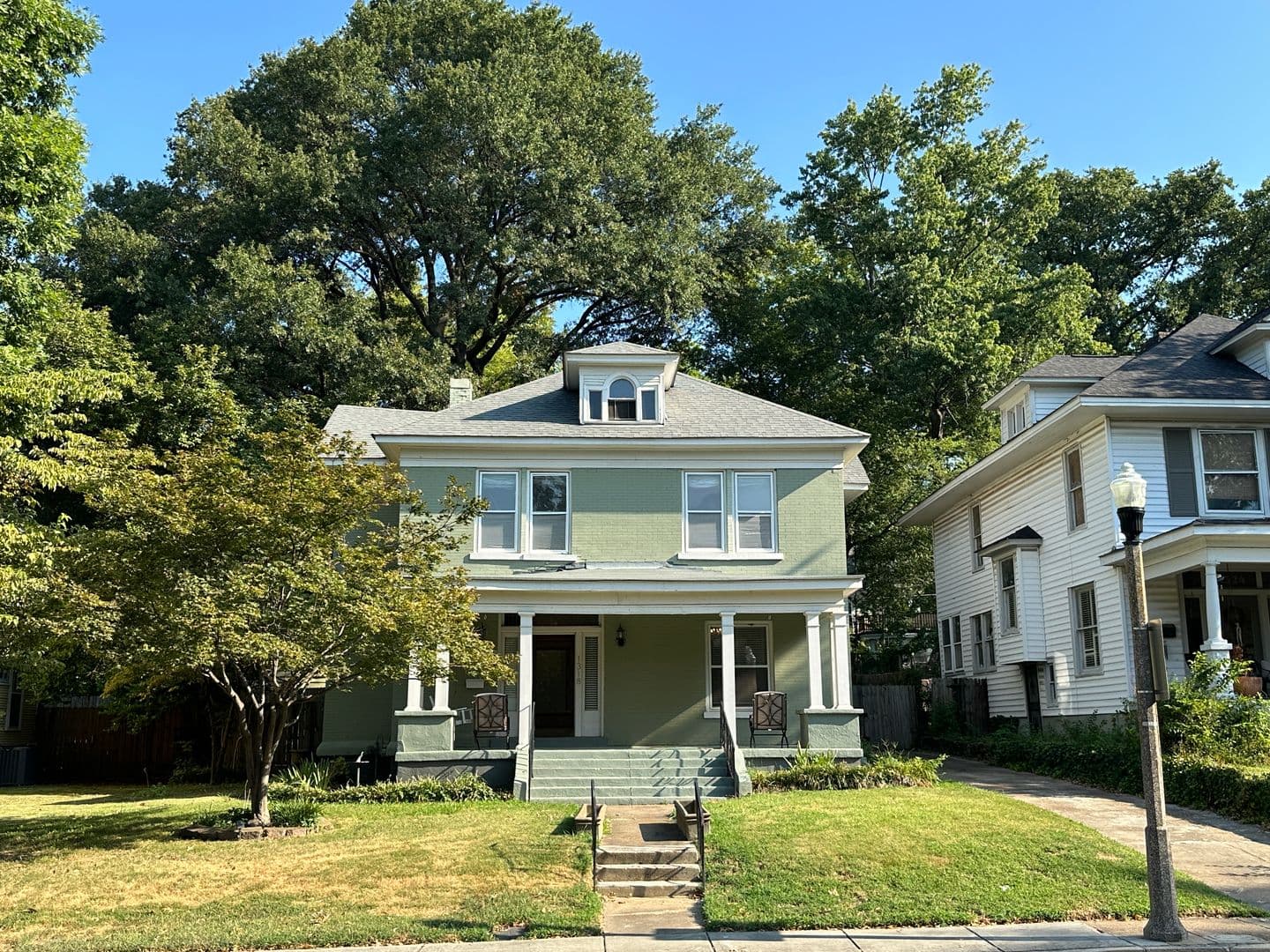 Memphis House: 1318 Harbert Ave