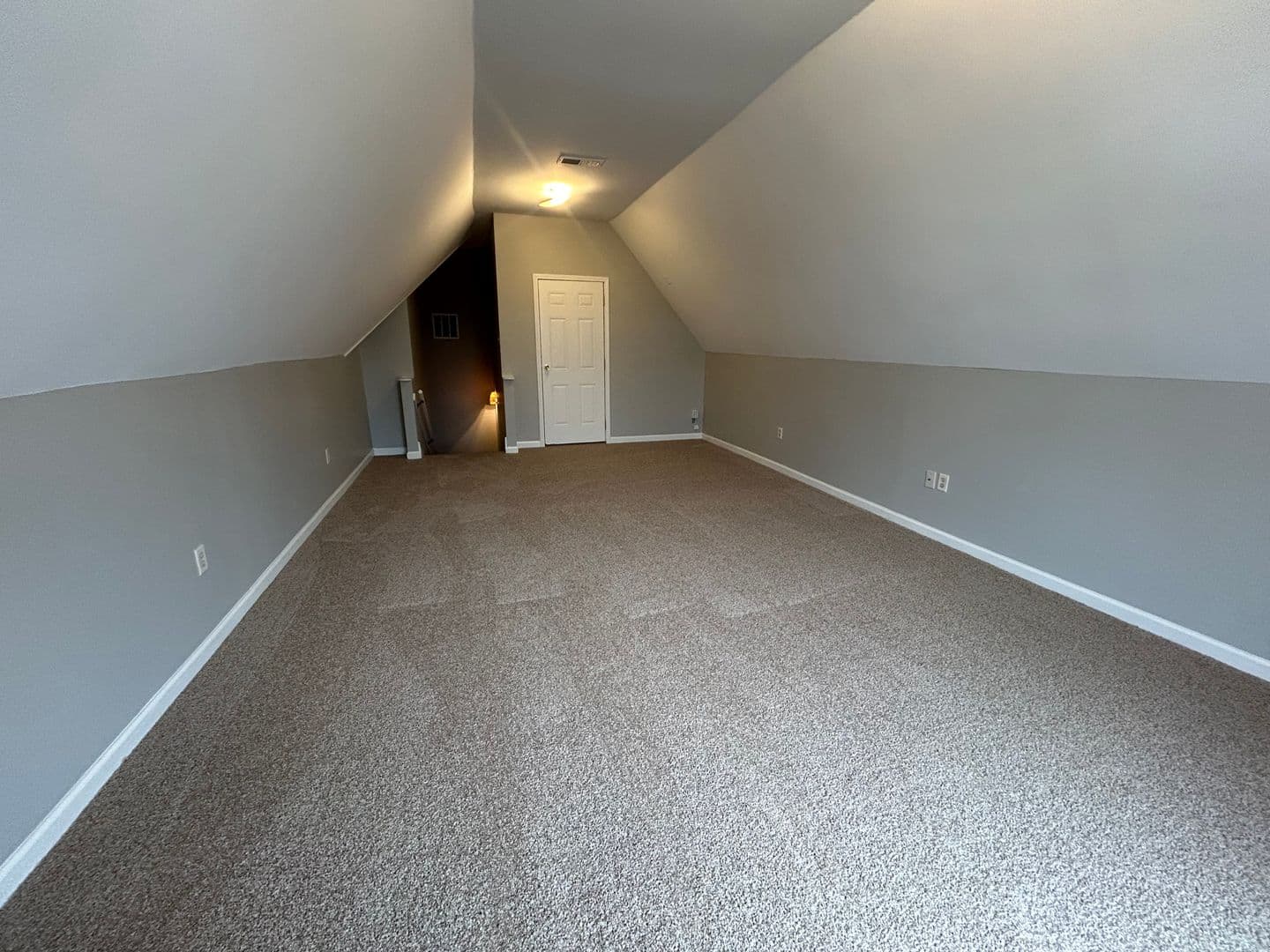 Cordova House: 9204 Acadia Place