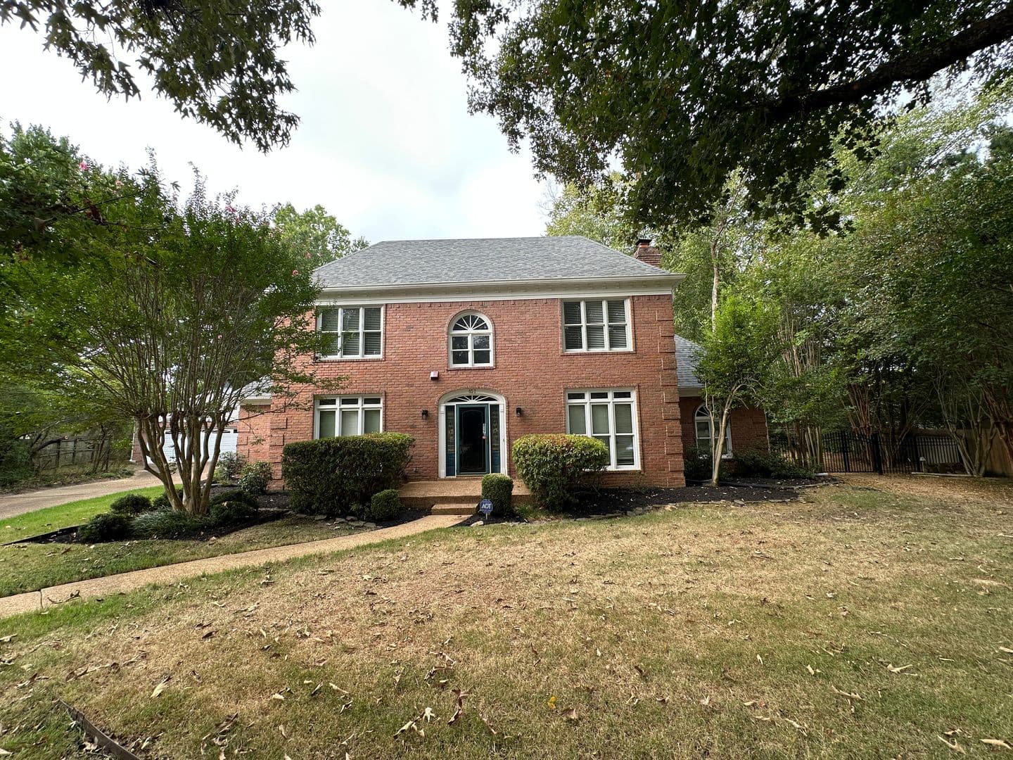 Collierville House: 857 Hickory Oaks Cr