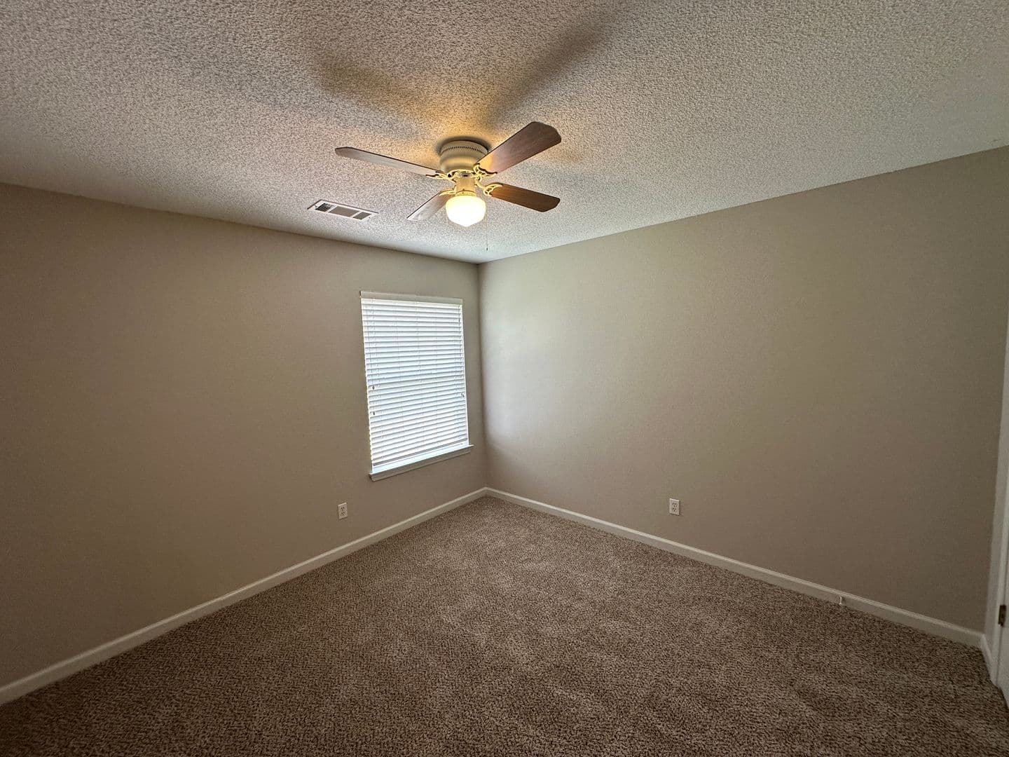 Arlington House: 5281 Jon Oak Drive
